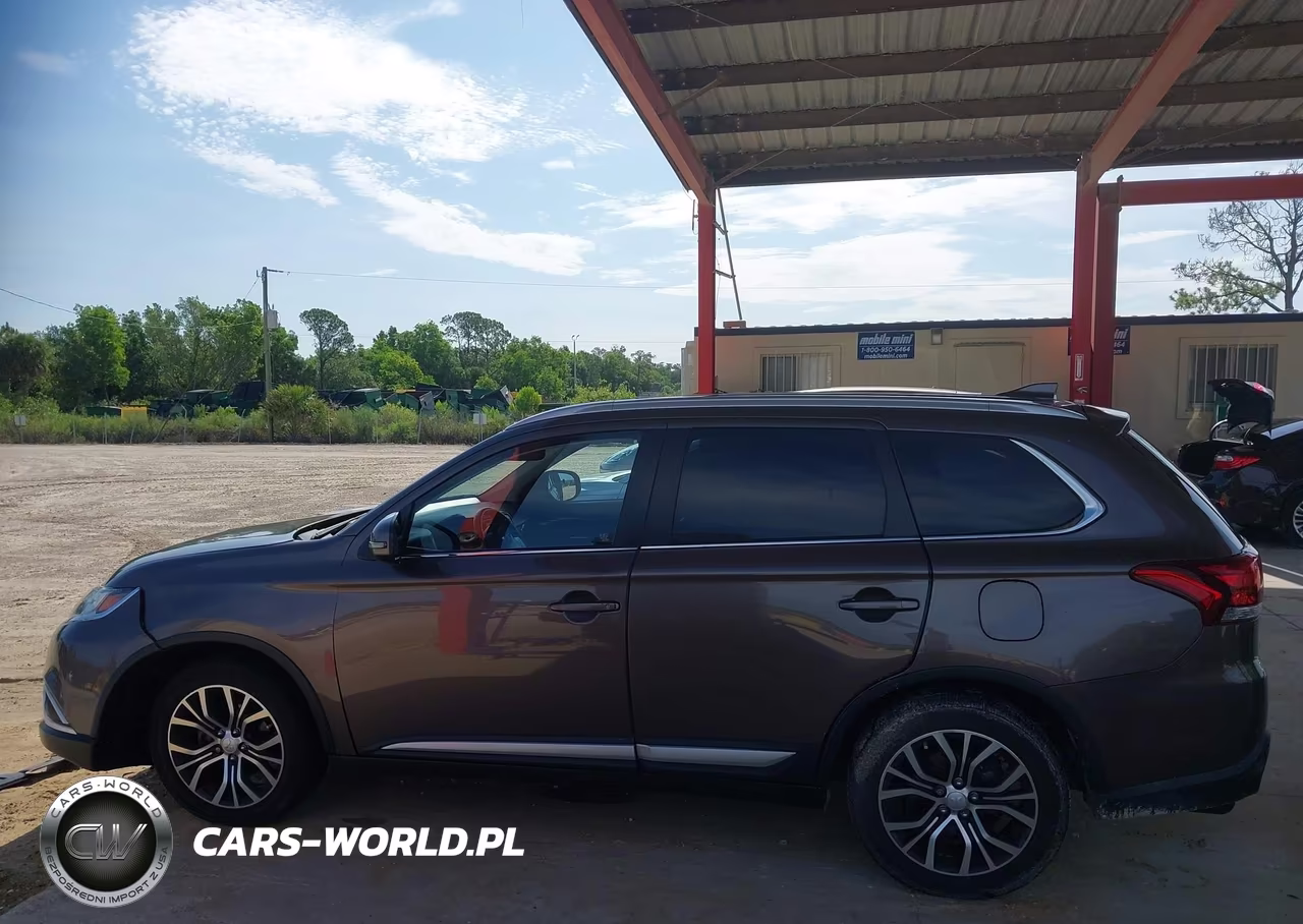2017 Mitsubishi Outlander Sel VIN:JA4AD3A30HZ005915 - 14