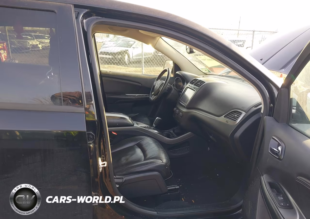 2016 Dodge Journey Crossroad Plus VIN:3C4PDCGB0GT215760 - 5