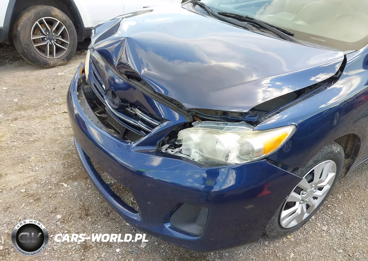 2013 Toyota Corolla Le VIN:5YFBU4EE2DP115591 - 18