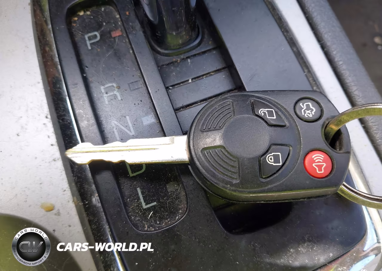 2010 Ford Fusion S VIN:3FAHP0GAXAR254934 - 11