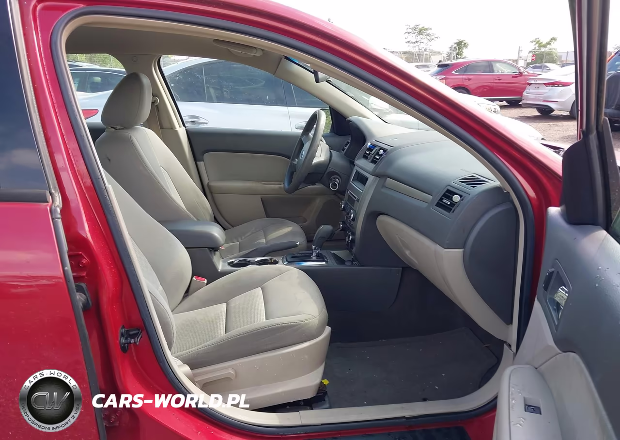 2010 Ford Fusion S VIN:3FAHP0GAXAR254934 - 5