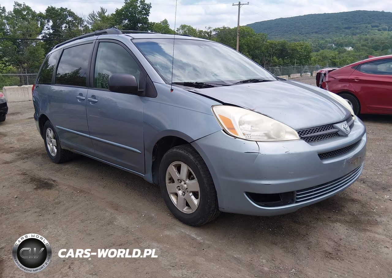 2004 Toyota Sienna Le – zdjęcie 1 z 11