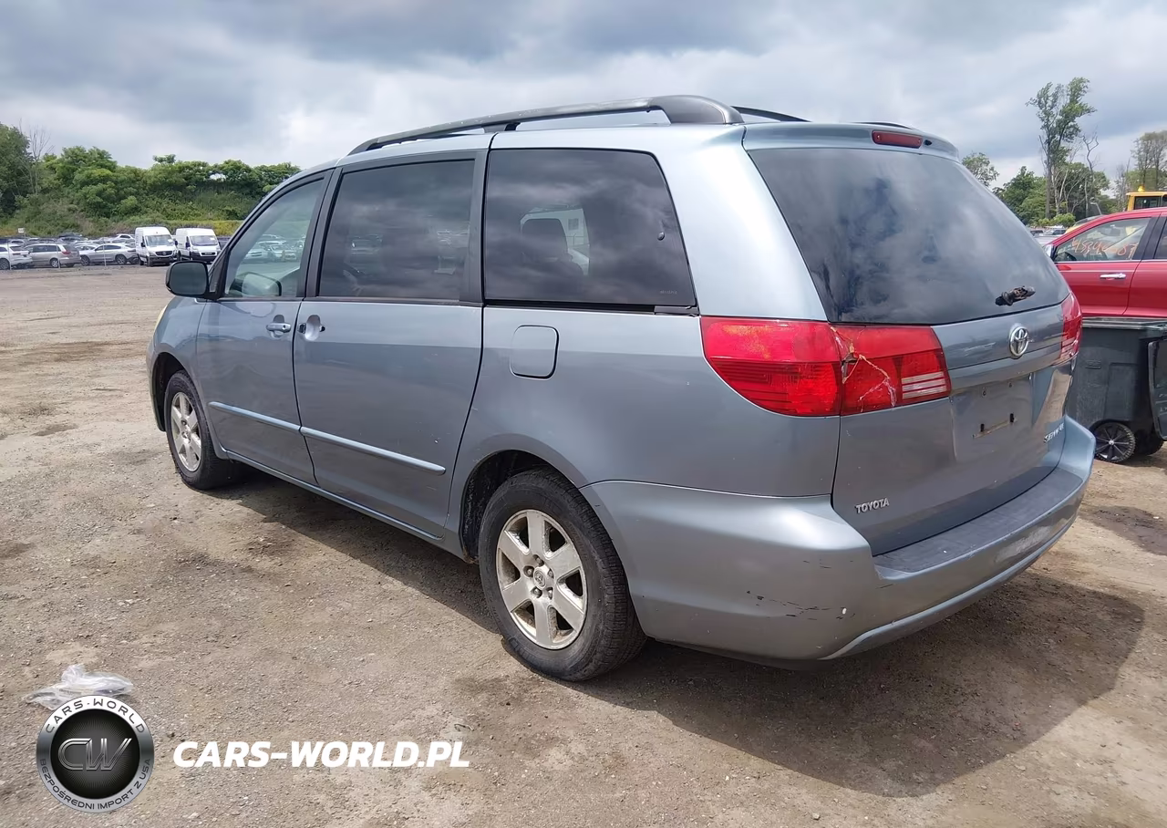 2004 Toyota Sienna Le VIN:5TDZA23C34S115216 - 3