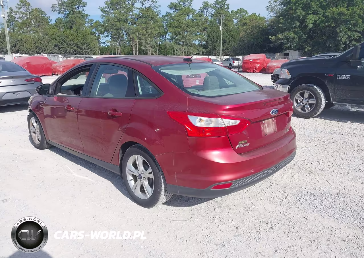 2014 Ford Focus Se VIN:1FADP3F25EL204215 - 3