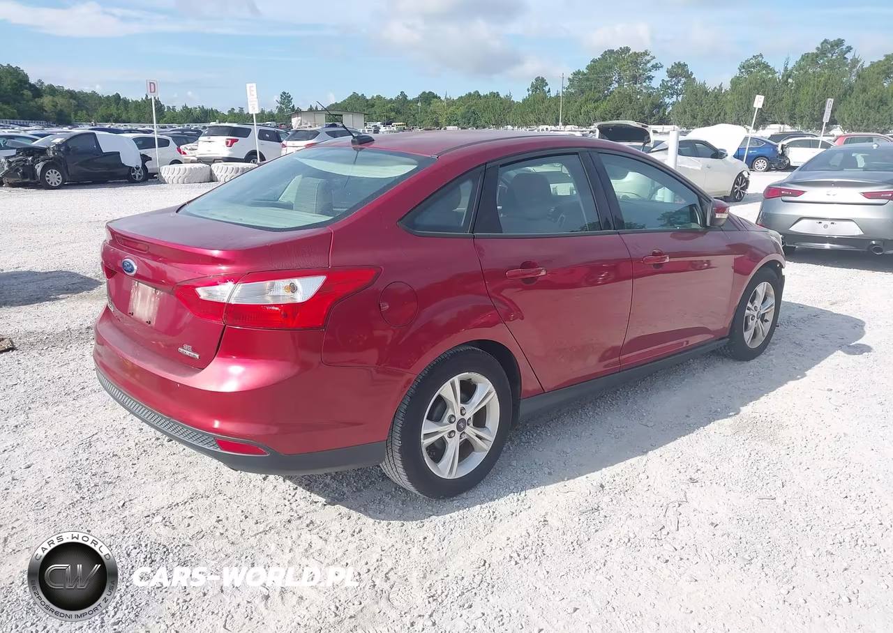 2014 Ford Focus Se VIN:1FADP3F25EL204215 - 4