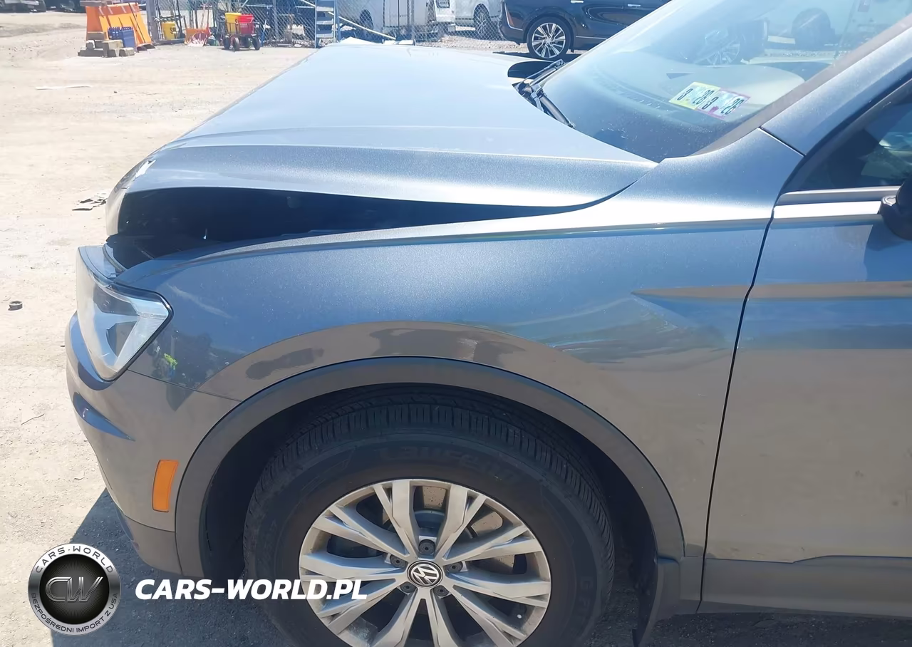 2018 Volkswagen Tiguan 2.0T S VIN:3VV0B7AX7JM095512 - 6