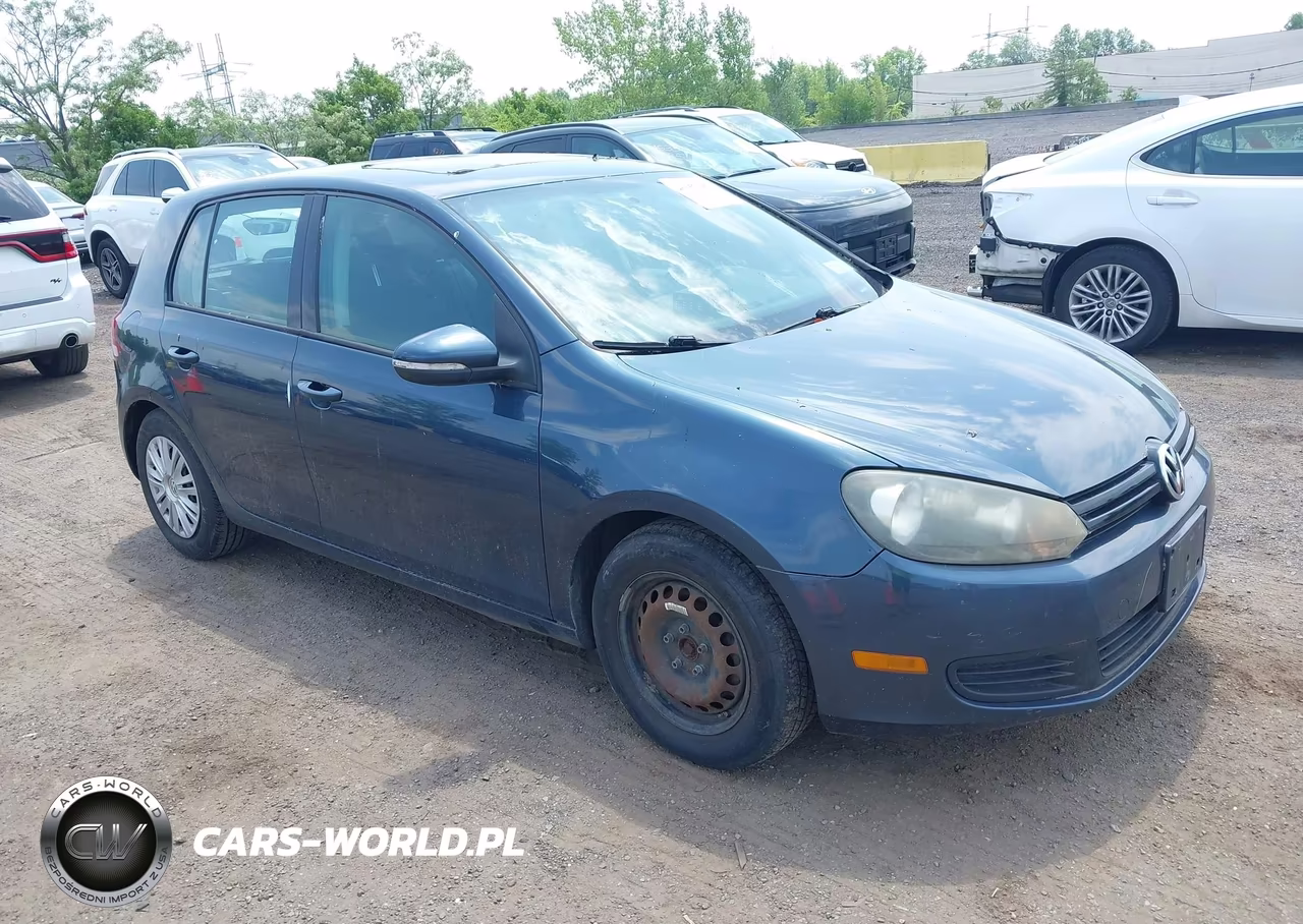 2010 Volkswagen Golf 4-Door