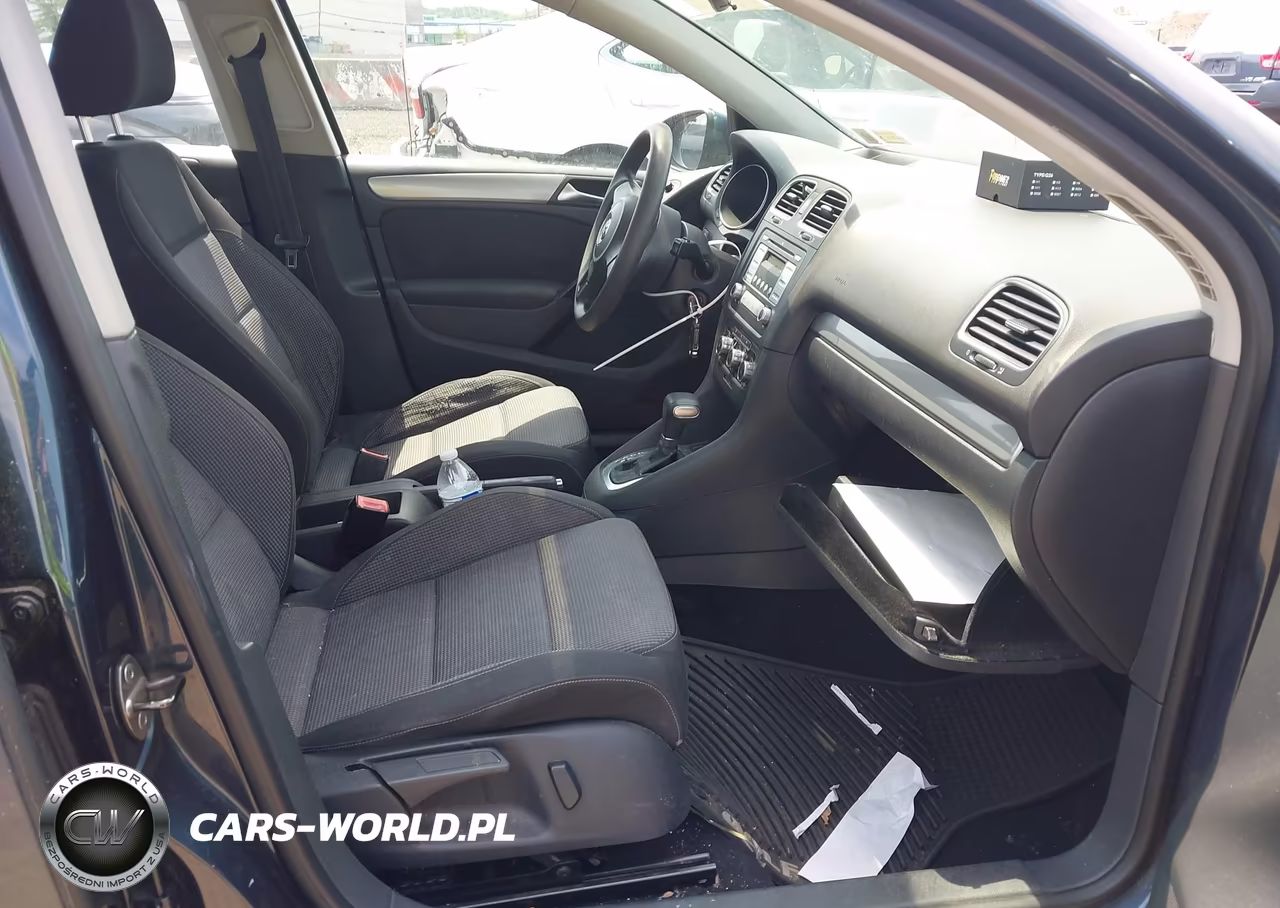 2010 Volkswagen Golf 4-Door VIN:WVWDB7AJ9AW363861 - 5