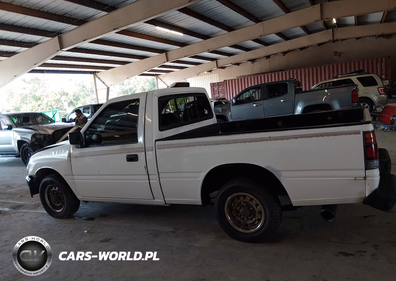 1995 Isuzu Conventional Short Bed VIN:JAACL11L8S7212973 - 15