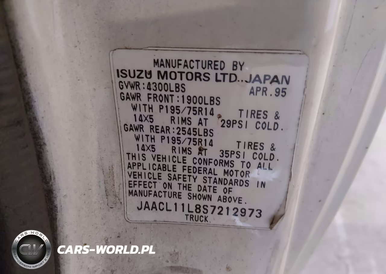 1995 Isuzu Conventional Short Bed VIN:JAACL11L8S7212973 - 9