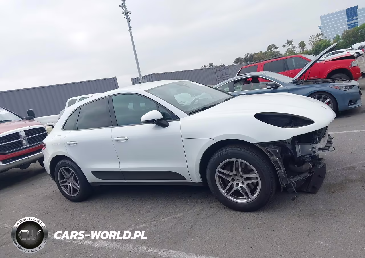 2018 Porsche Macan Sport Edition VIN:WP1AA2A55JLB11018 - 14
