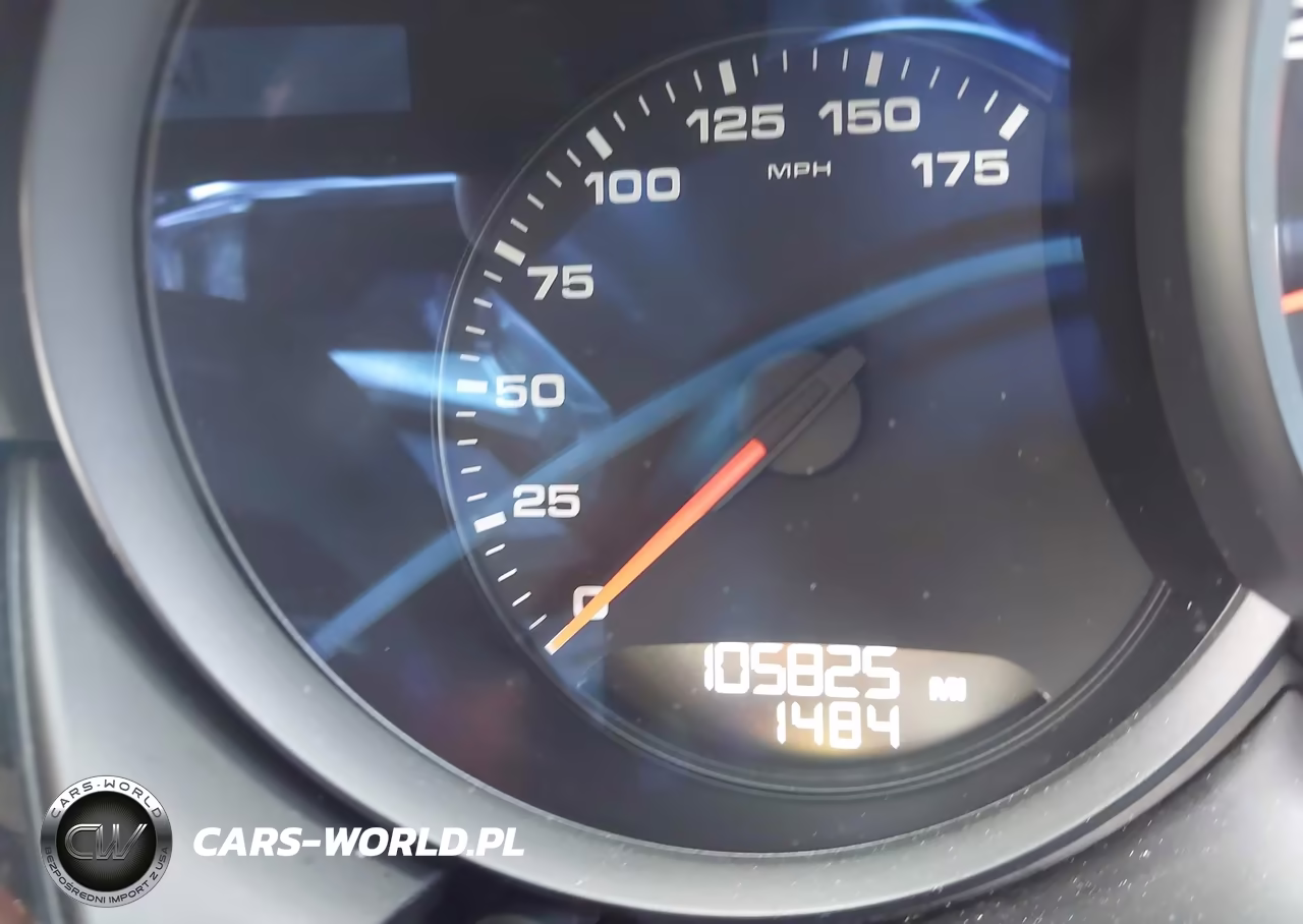 2018 Porsche Macan Sport Edition VIN:WP1AA2A55JLB11018 - 16