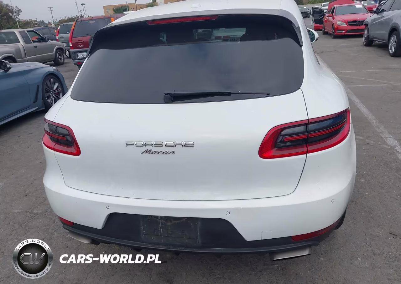 2018 Porsche Macan Sport Edition VIN:WP1AA2A55JLB11018 - 17