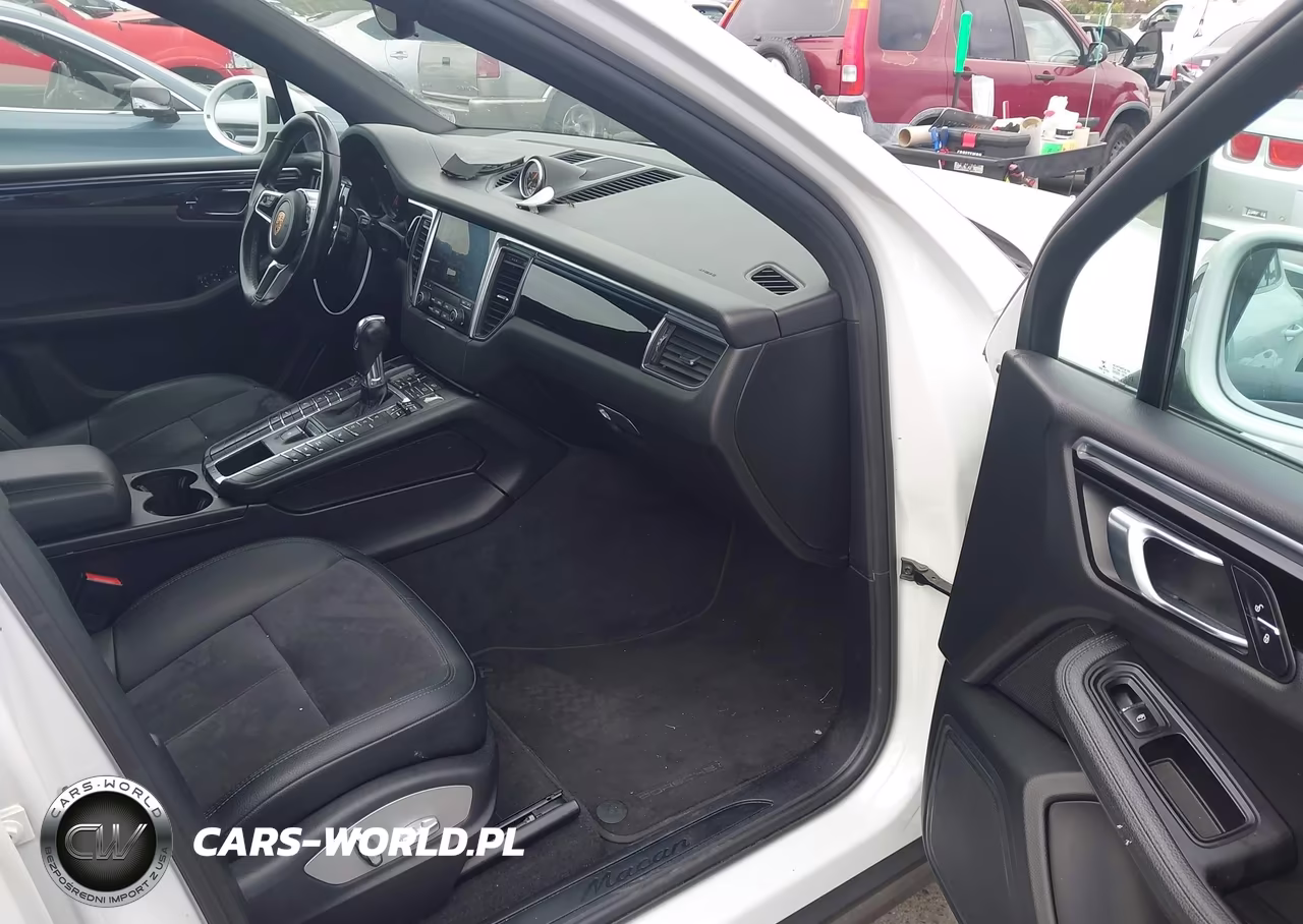 2018 Porsche Macan Sport Edition VIN:WP1AA2A55JLB11018 - 5