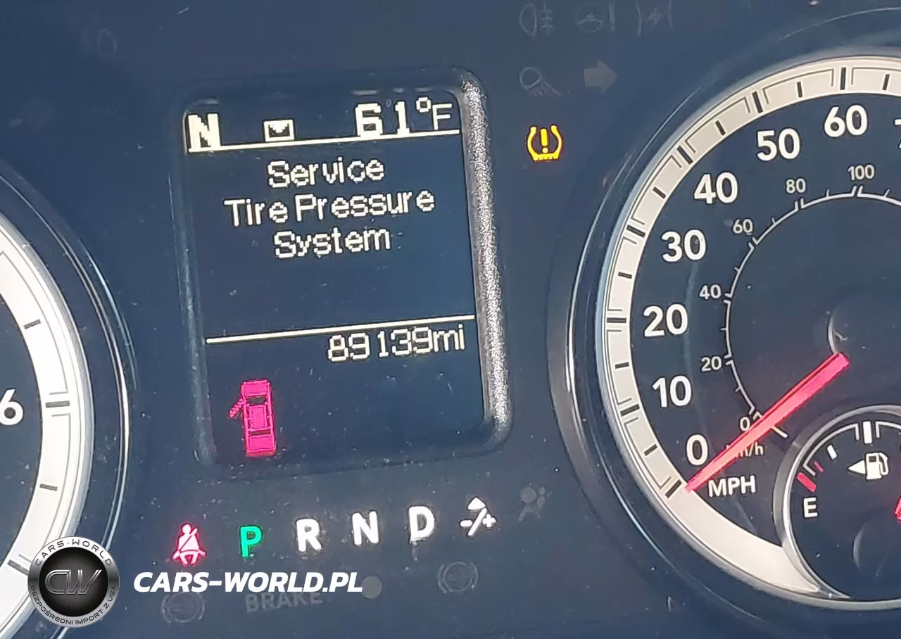 2016 Ram 1500 Express VIN:3C6RR7KT9GG293505 - 15