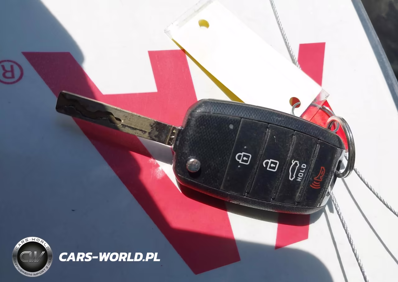2018 Kia Optima Lx VIN:5XXGT4L32JG184831 - 11