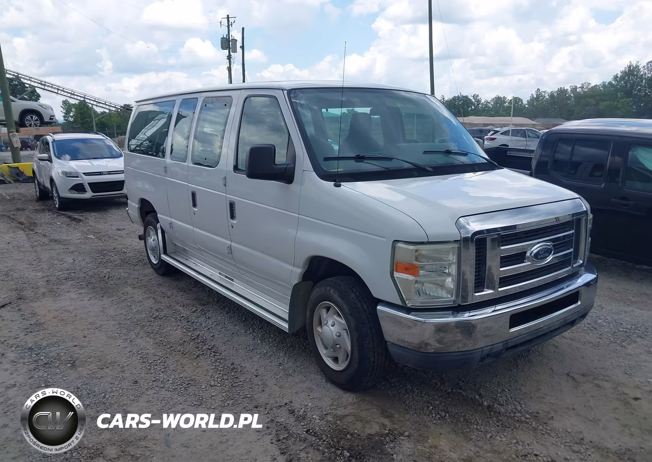 2011 Ford E-350 Super Duty Xlt