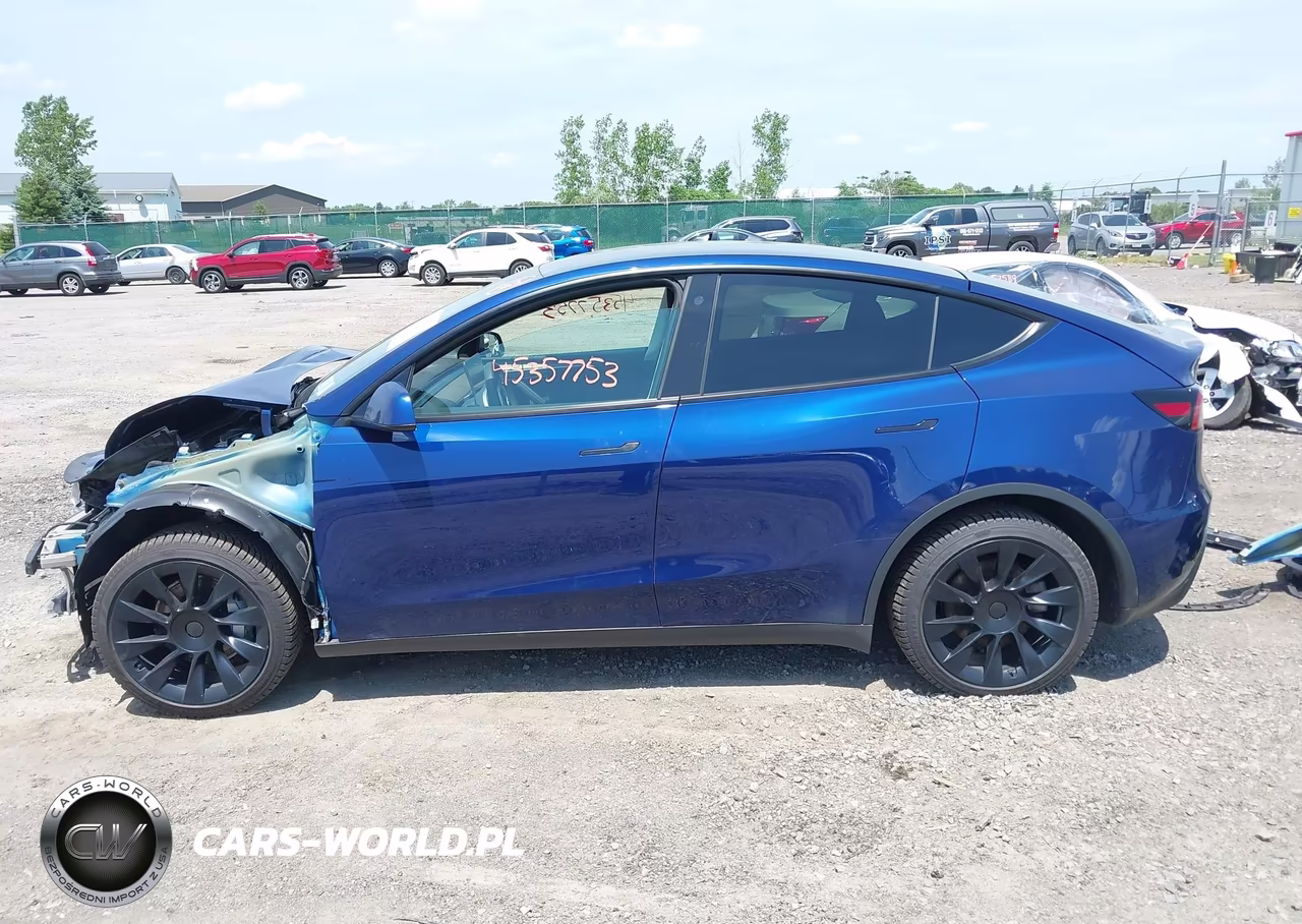 2023 Tesla Model Y Awd-Long Range Dual Motor All-Wheel Drive VIN:7SAYGDEE5PF692281 - 15