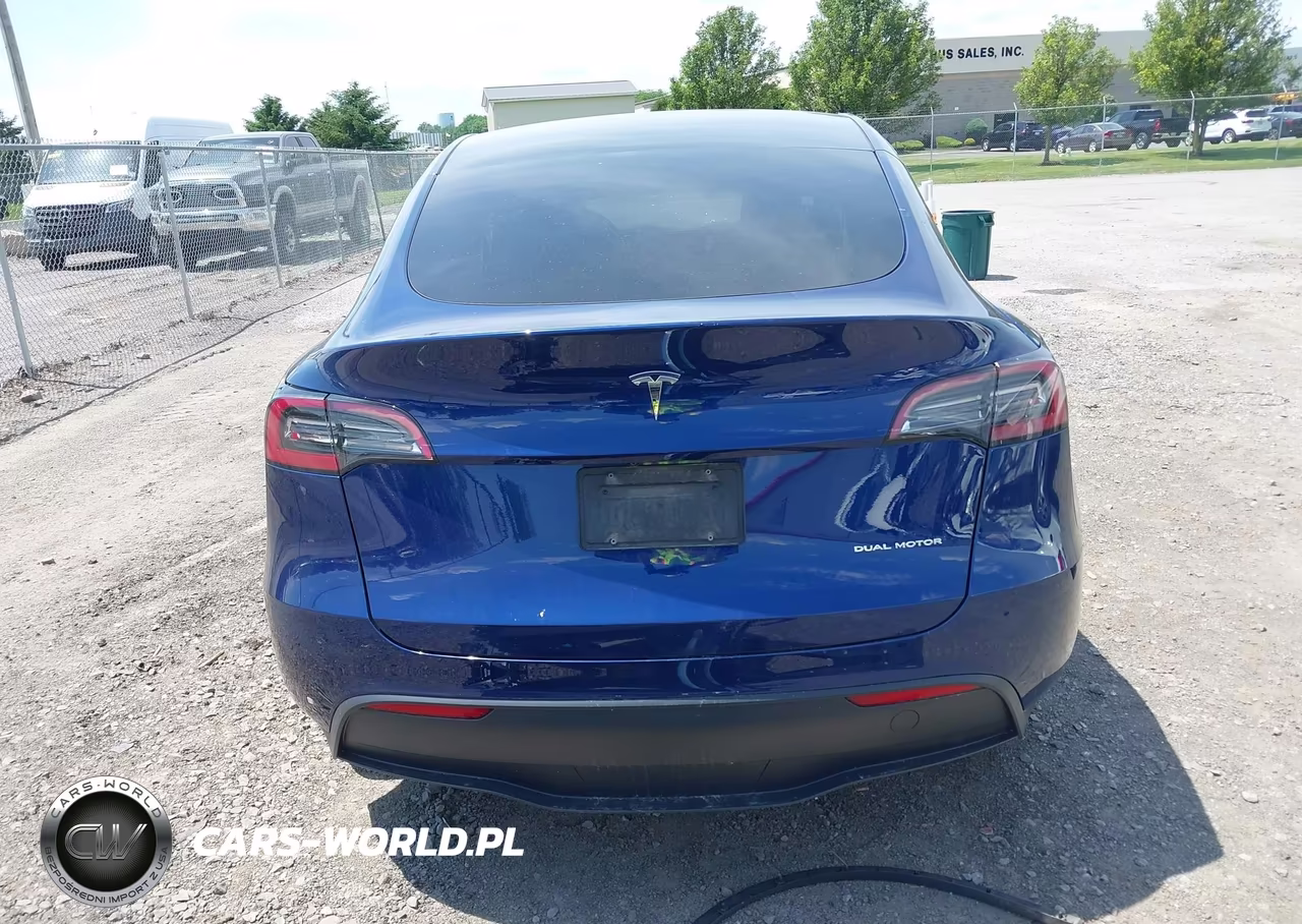 2023 Tesla Model Y Awd-Long Range Dual Motor All-Wheel Drive VIN:7SAYGDEE5PF692281 - 17
