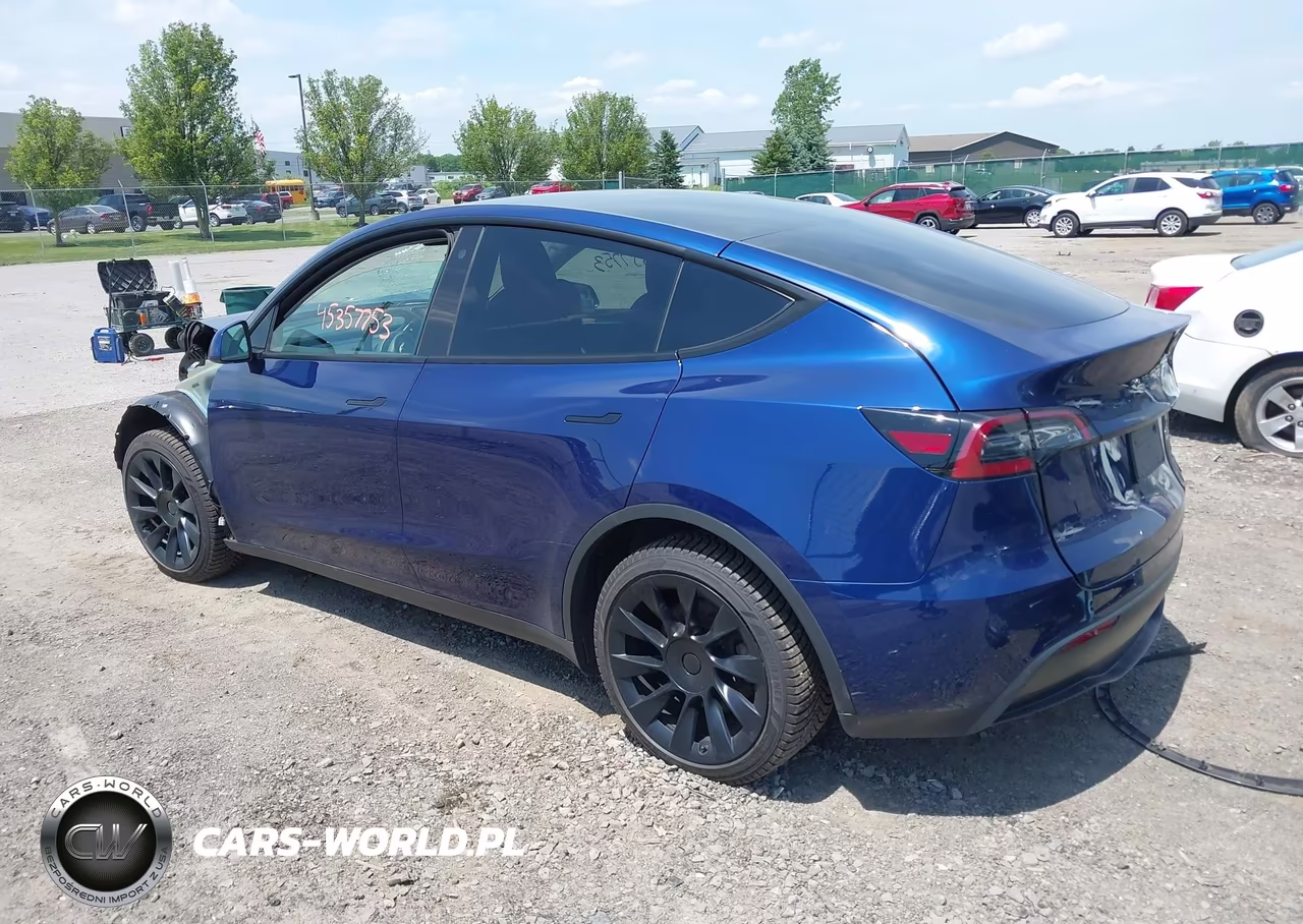 2023 Tesla Model Y Awd-Long Range Dual Motor All-Wheel Drive VIN:7SAYGDEE5PF692281 - 3