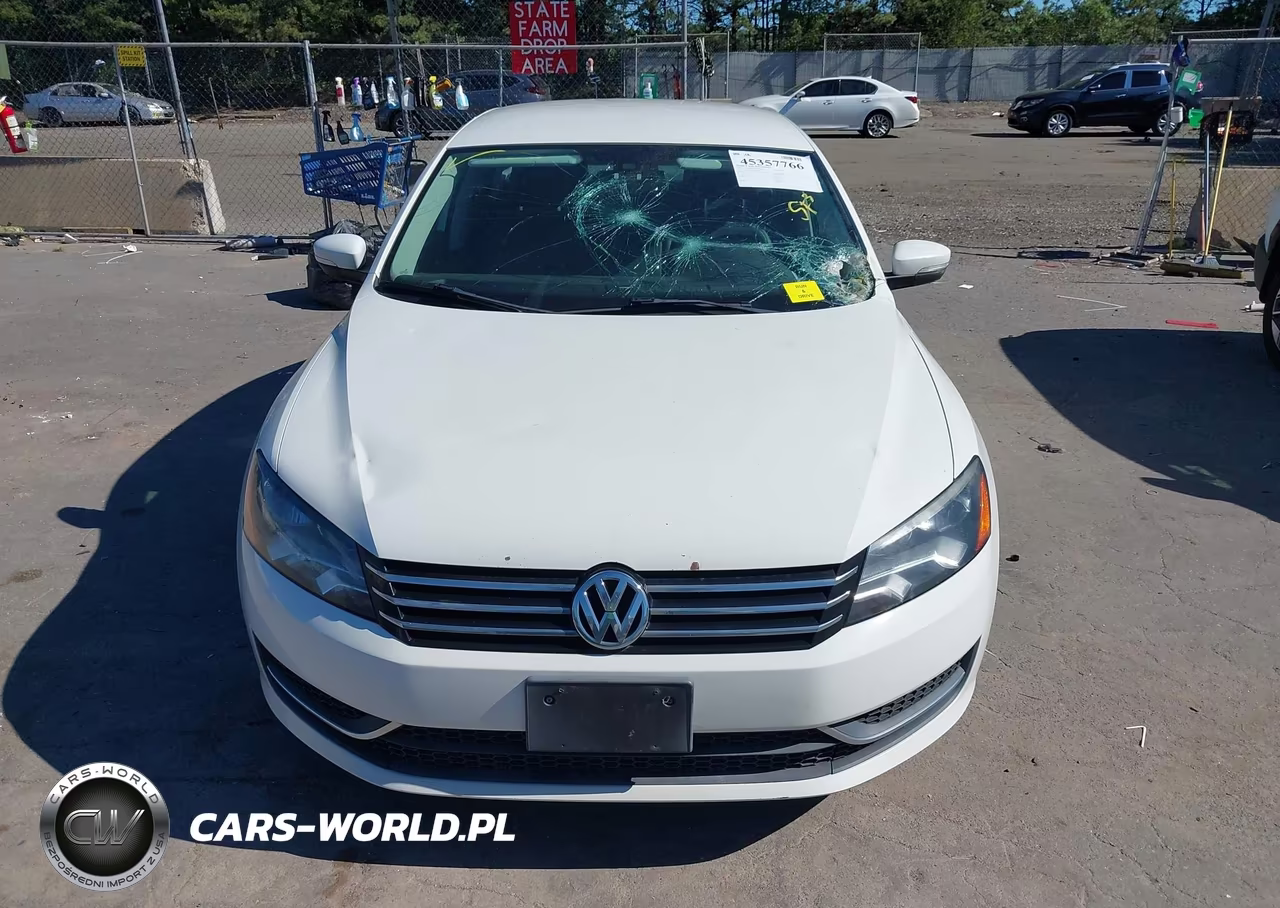 2015 Volkswagen Passat 1.8T Wolfsburg Edition VIN:1VWAT7A32FC068849 - 6