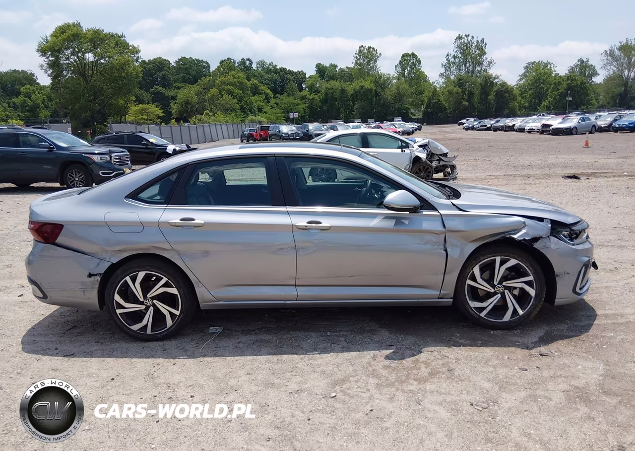2025 Volkswagen Jetta 1.5T Sel VIN:3VWGX7BU7SM051608 - 13