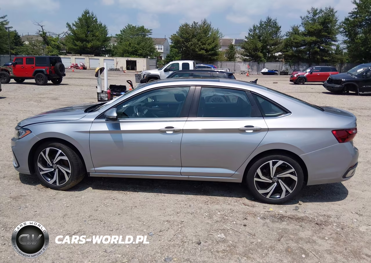 2025 Volkswagen Jetta 1.5T Sel VIN:3VWGX7BU7SM051608 - 14