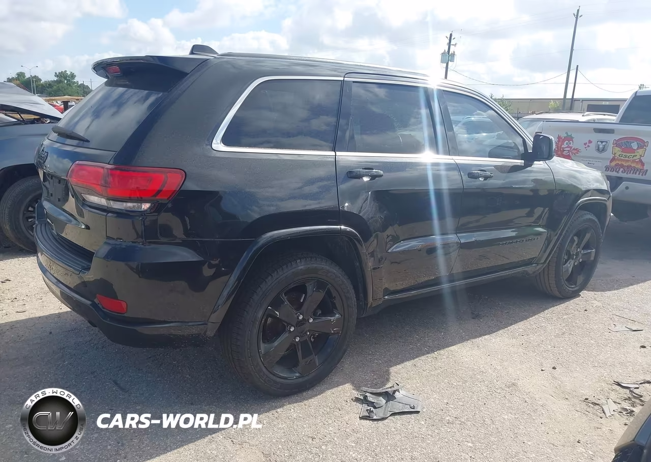 2015 Jeep Grand Cherokee Altitude VIN:1C4RJEAG8FC152791 - 4