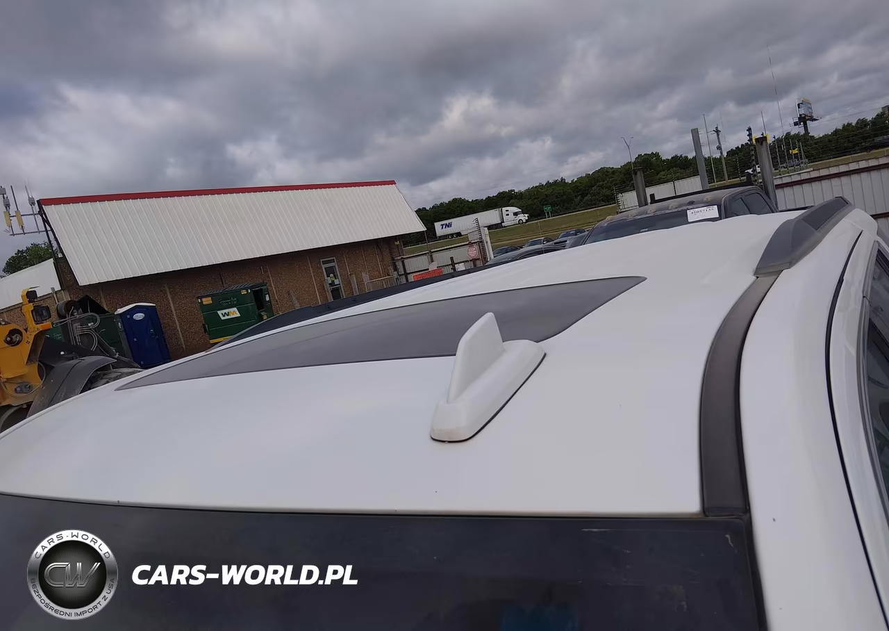 2018 Chevrolet Tahoe C1500 Lt VIN:1GNSCBKC6JR129643 - 17