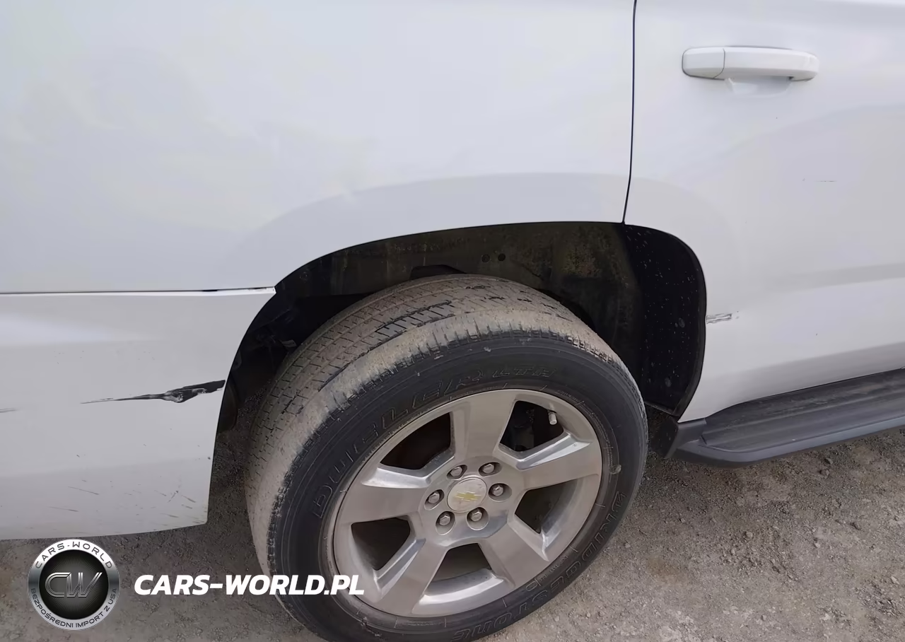 2018 Chevrolet Tahoe C1500 Lt VIN:1GNSCBKC6JR129643 - 19