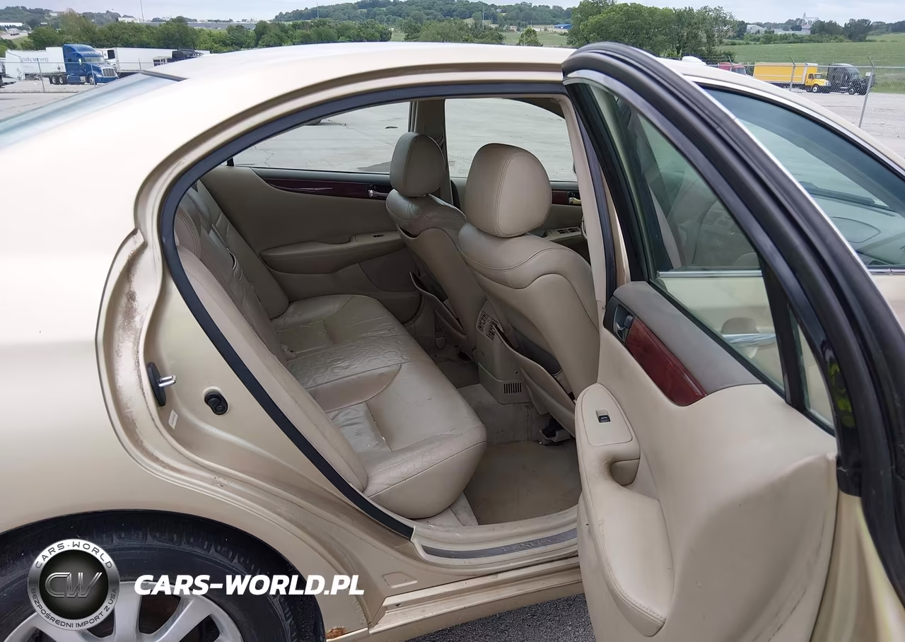2002 Lexus Es 300 VIN:JTHBF30G920072032 - 8
