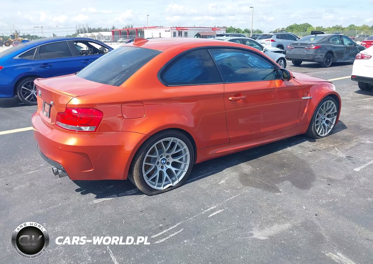 2011 BMW 1 Series M VIN:WBSUR9C59BVP76337 - 4