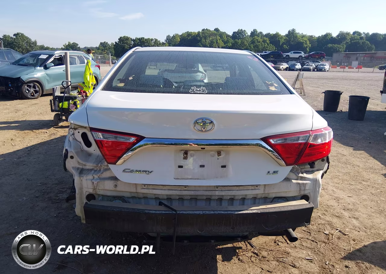 2017 Toyota Camry Le VIN:4T1BF1FK6HU665622 - 17