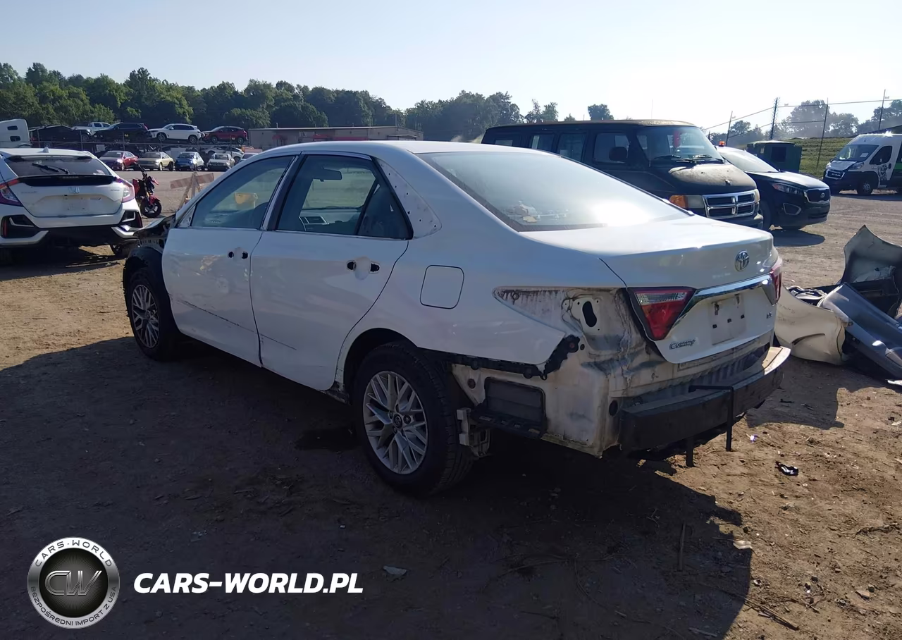 2017 Toyota Camry Le VIN:4T1BF1FK6HU665622 - 3
