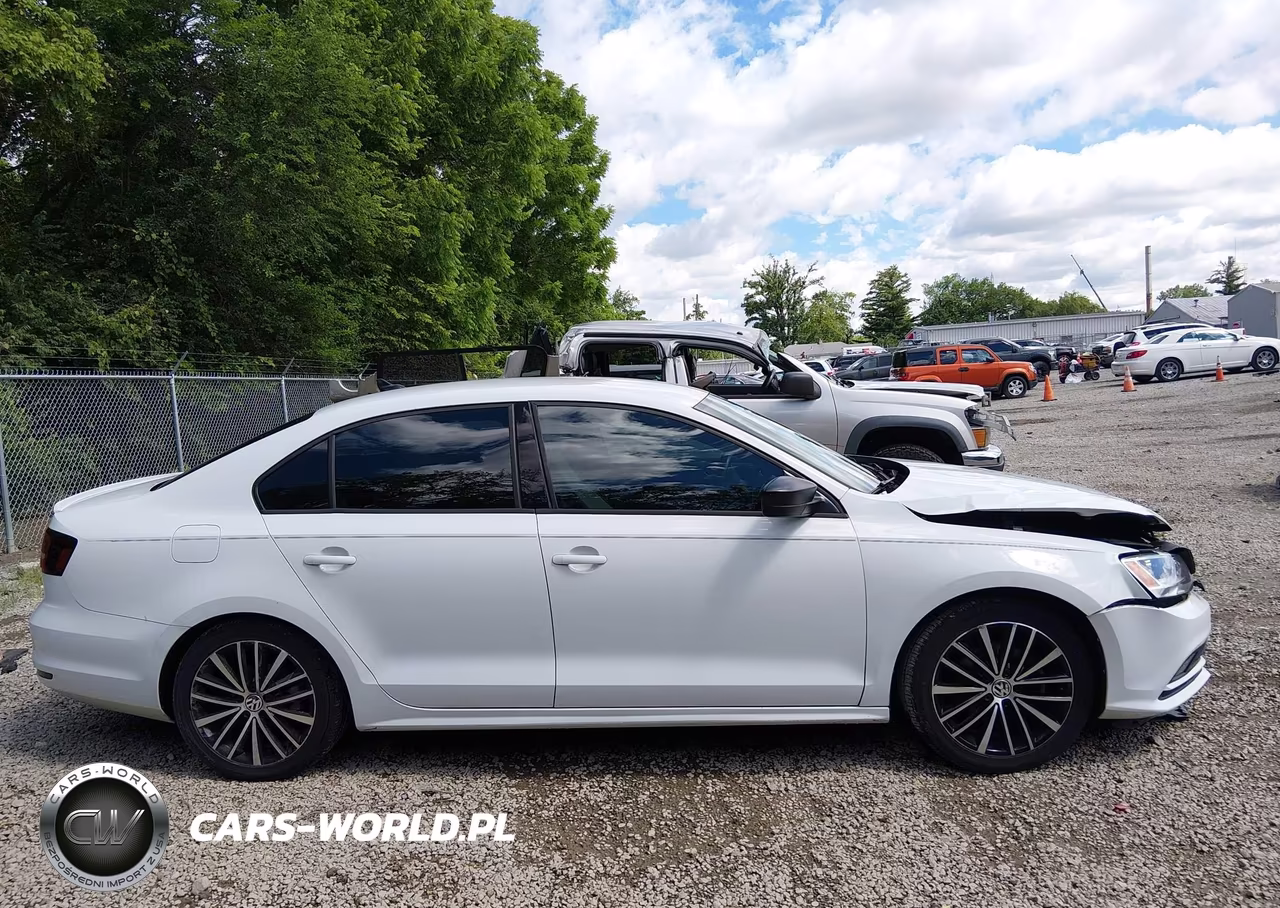 2016 Volkswagen Jetta 1.8T Sport VIN:3VWD17AJ1GM240855 - 13