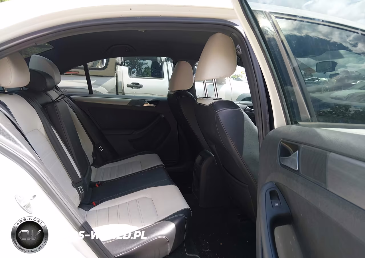 2016 Volkswagen Jetta 1.8T Sport VIN:3VWD17AJ1GM240855 - 8