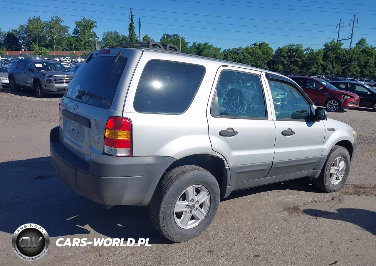2007 Ford Escape Xls-Xls Manual VIN:1FMYU02Z47KB59004 - 4