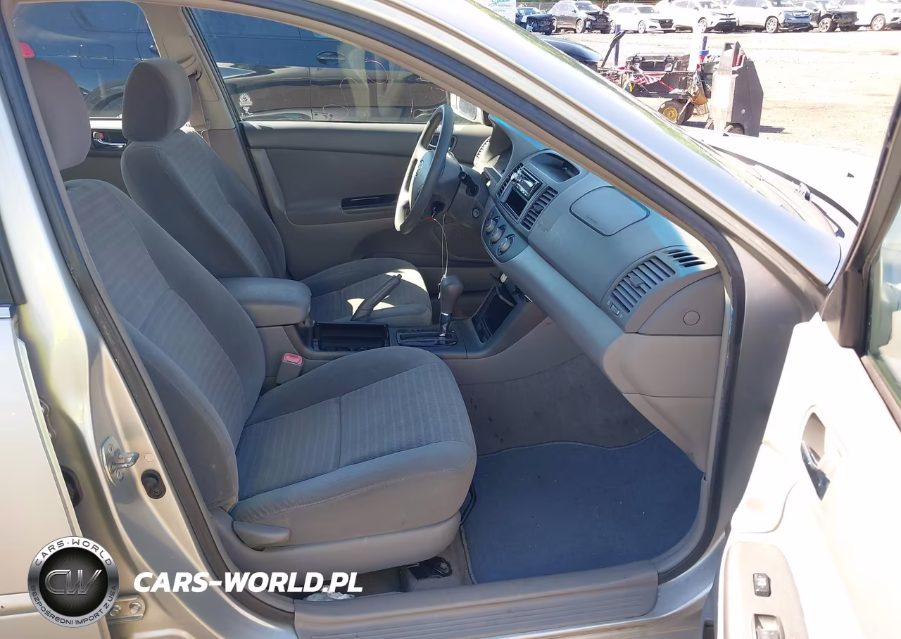 2005 Toyota Camry Le VIN:4T1BE32K25U081508 - 5