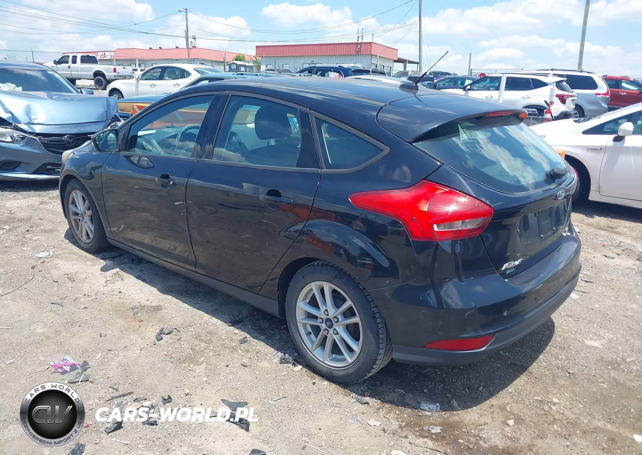 2016 Ford Focus Se VIN:1FADP3K29GL217400 - 3