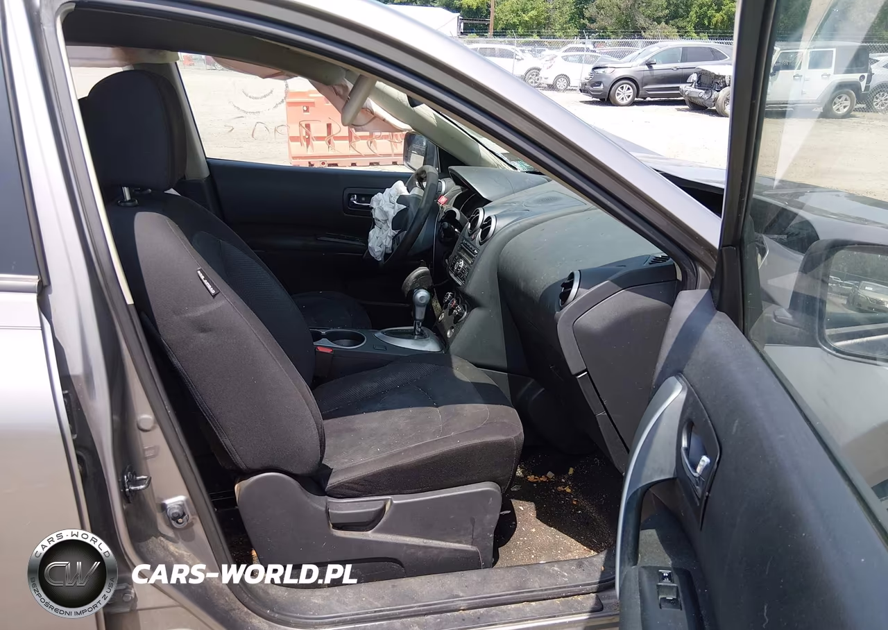 2013 Nissan Rogue S VIN:JN8AS5MT5DW525336 - 5