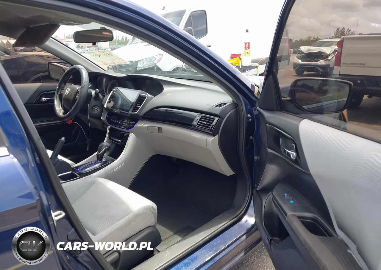 2017 Honda Accord Lx VIN:1HGCR2F32HA200899 - 5