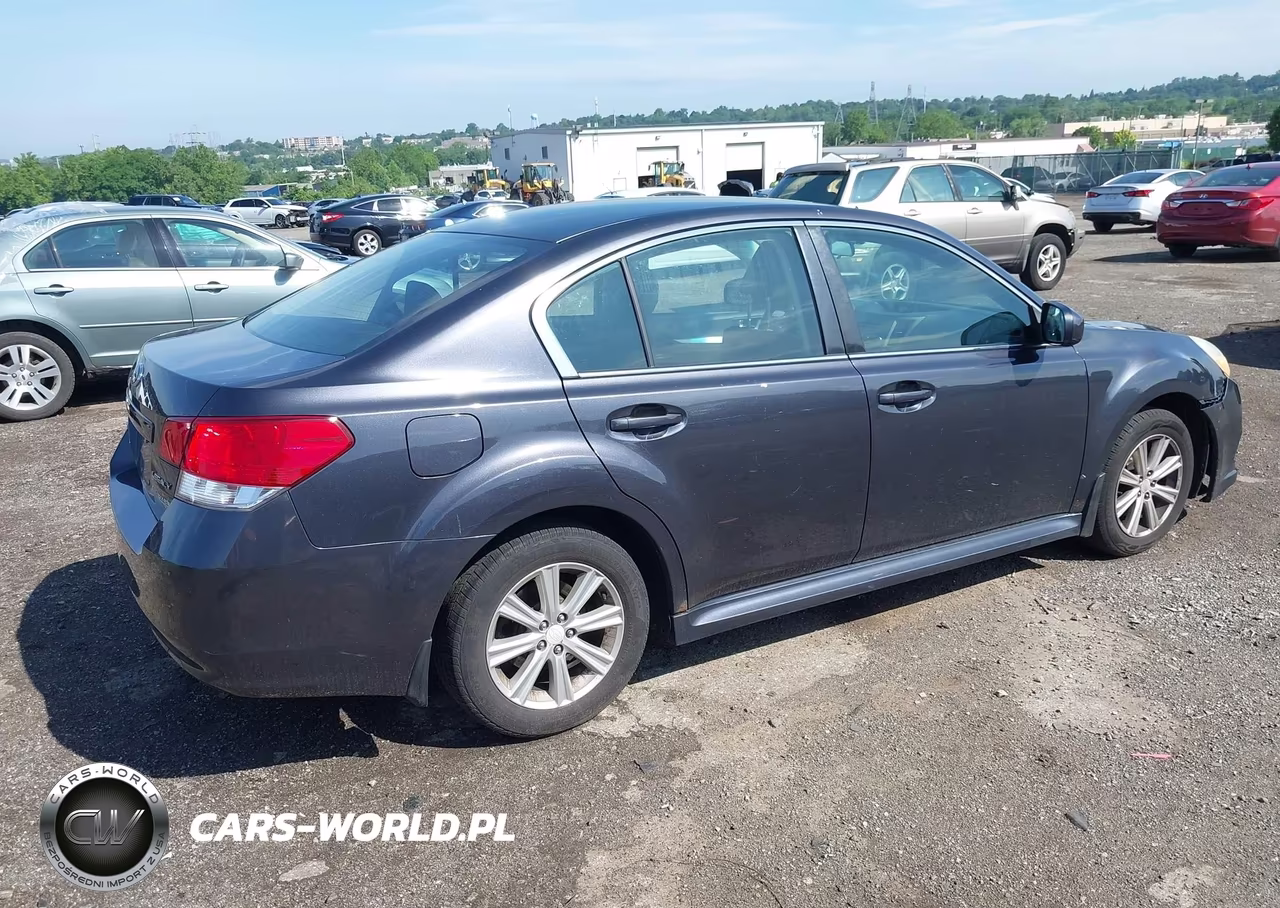 2011 Subaru Legacy 2.5I Premium VIN:4S3BMBC65B3261618 - 4