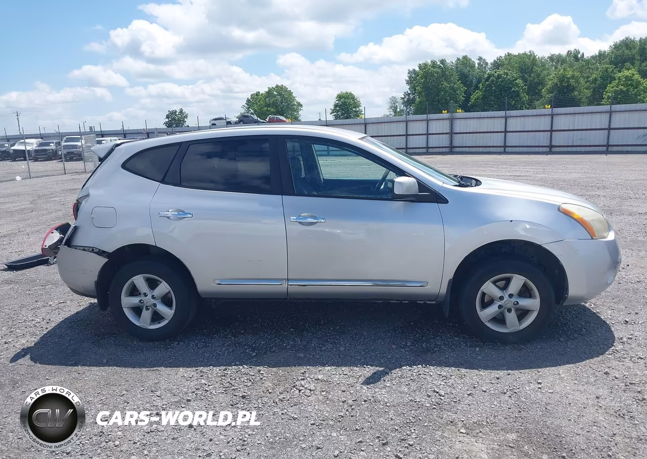 2013 Nissan Rogue S VIN:JN8AS5MT9DW544472 - 13