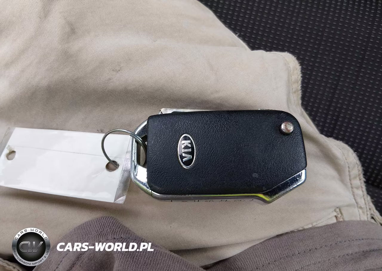 2019 Kia Forte Lxs VIN:3KPF24AD5KE027055 - 11