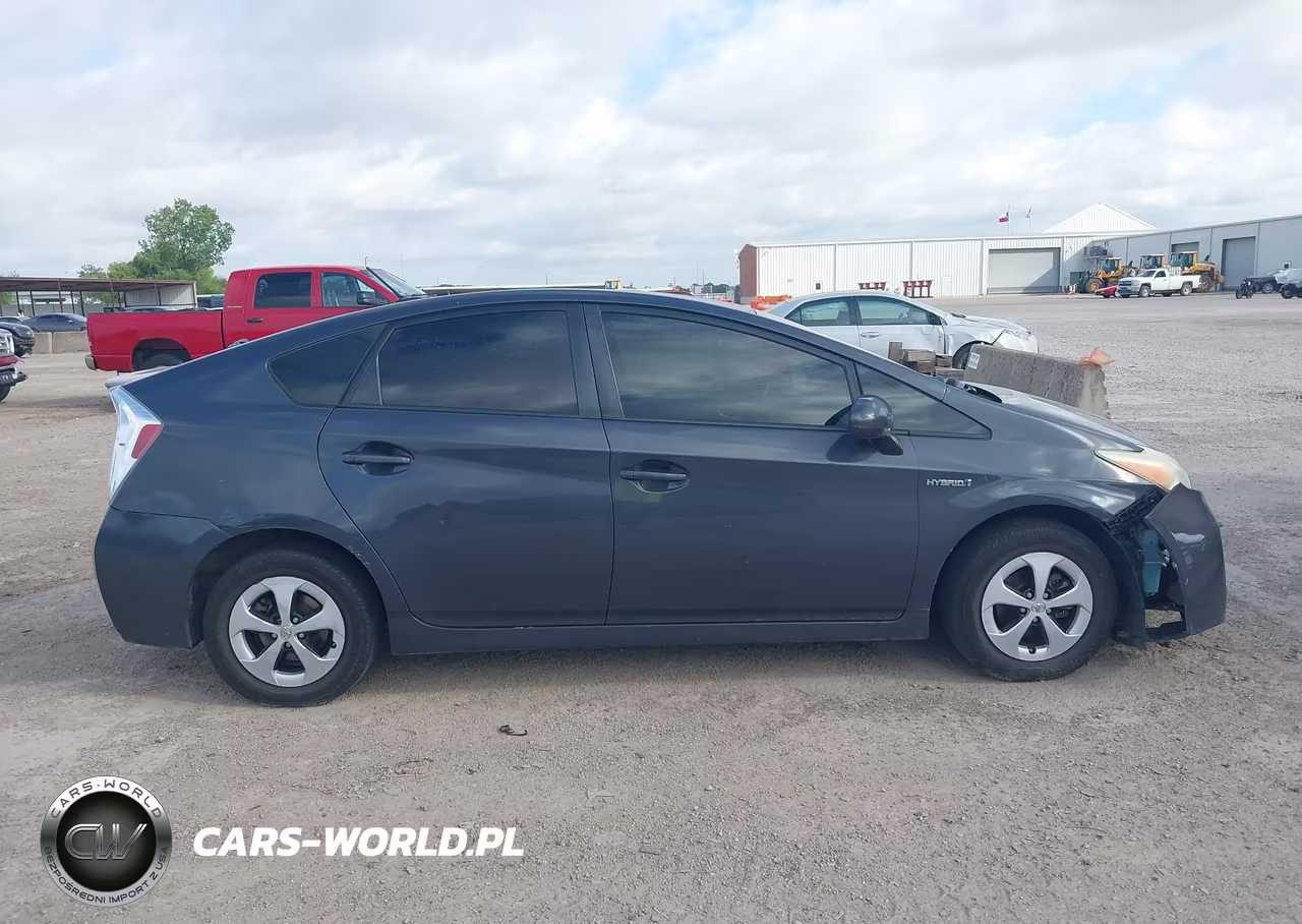 2012 Toyota Prius Four VIN:JTDKN3DU7C1481338 - 13