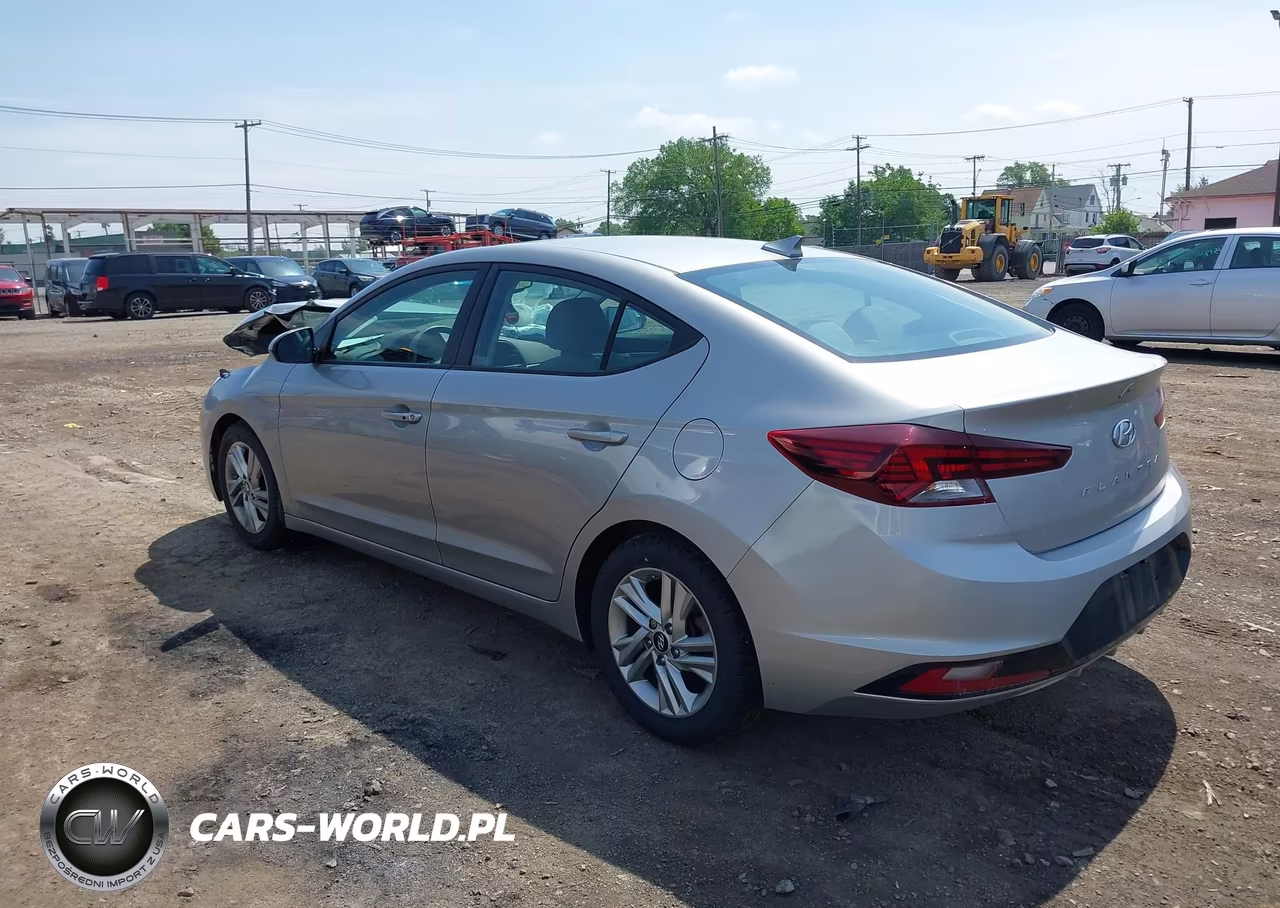 2020 Hyundai Elantra Value Edition VIN:5NPD84LF0LH572436 - 3