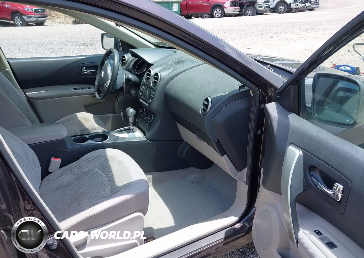 2014 Nissan Rogue Select S VIN:JN8AS5MV7EW702035 - 5