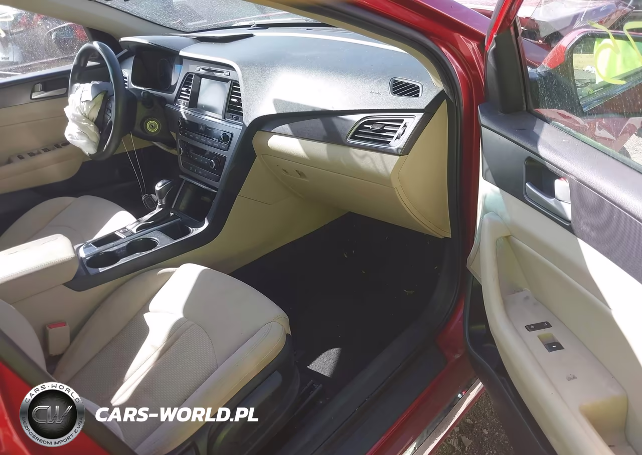 2017 Hyundai Sonata Sport VIN:5NPE34AF8HH450226 - 5