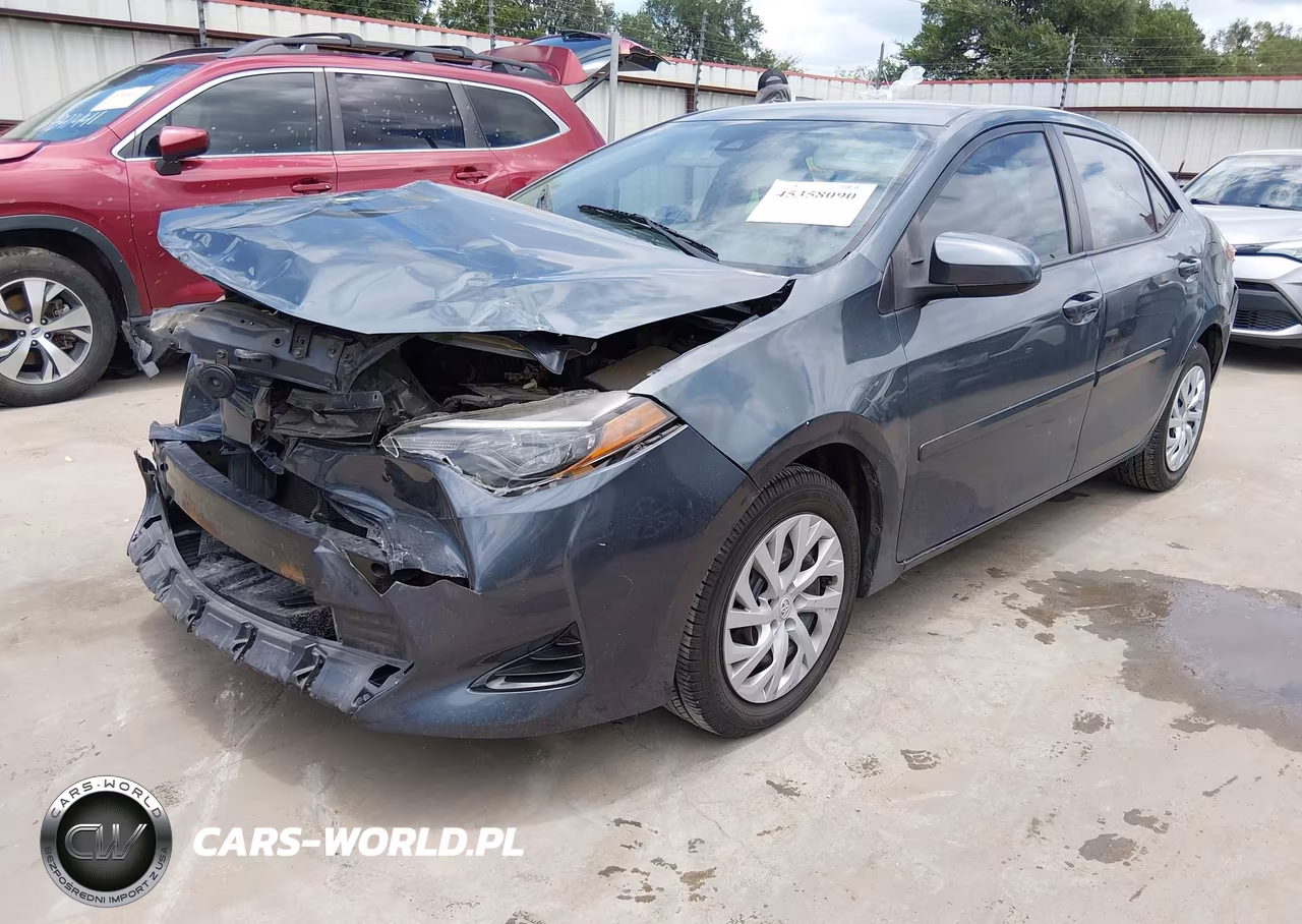 2018 Toyota Corolla Le VIN:5YFBURHE4JP796356 - 2