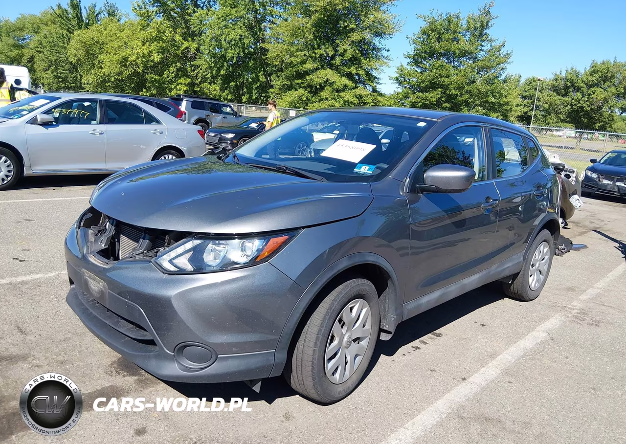 2018 Nissan Rogue Sport S VIN:JN1BJ1CR0JW202330 - 2